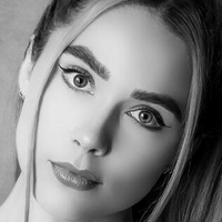 Emma Victoria Louise Nackt