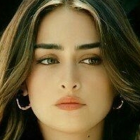 Esra Bilgic Nackt
