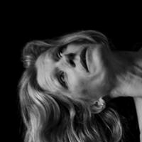 Helen Saunders Nackt
