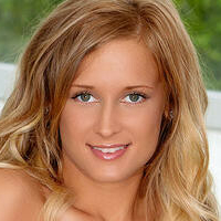 hollyrandall Nackt