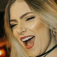 inapommer Nackt