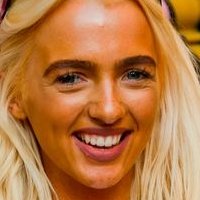 Isabelle Warburton Nackt