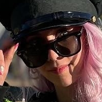 Jessu Nackt