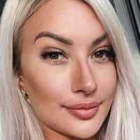 Julia Bottar Nackt