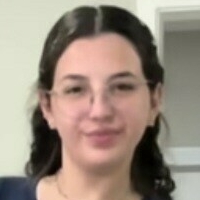 Julia Dourado Nackt