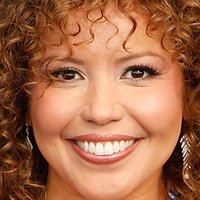 Justina Machado Nackt