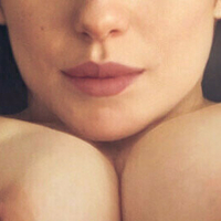 karolinaem_free Nackt