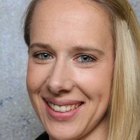 Kathrin Strauss Nackt