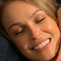 Kayla Wallace Nackt