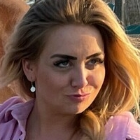 kellymilanaughtycowgirl Nackt