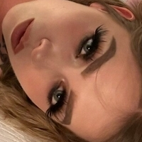 Kyirene Nackt