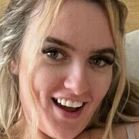Lacey Amour Nackt
