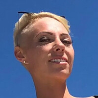Lara-Foxx Nackt