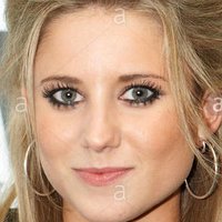 Lara Goodison Nackt