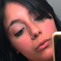 Lari Pintos Nackt