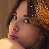 Lau.Reyess Nackt