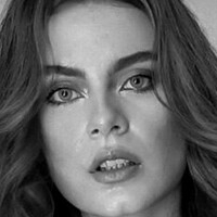 Laura Francine Nackt