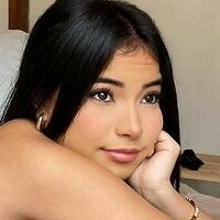 Laura Ospina Nackt