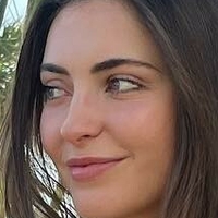 Laura Winges Nackt