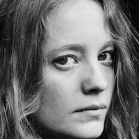 Leonie Benesch Nackt