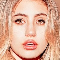 Lia Marie Johnson Nackt