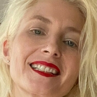 liakovach Nackt