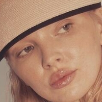 Lili Johansson Nackt