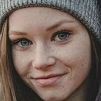 Lily-Ana Alexander Nackt