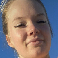 Lily Sinkonnen Nackt