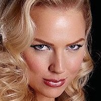 Linde Van De Leest Nackt