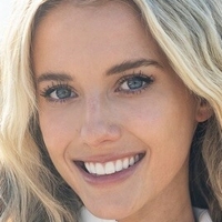 Lindsay Brewer Nackt