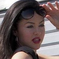 Linna Pearl Nackt
