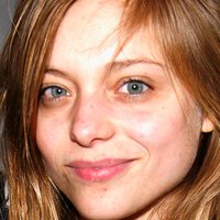 Lizzie Brocheré Nackt