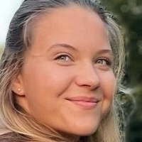 Loreena Unterwegs Nackt
