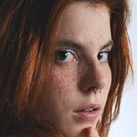 Lucilla Jiggly Nackt