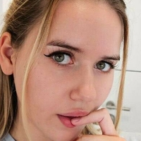 lunari_free Nackt
