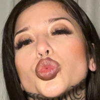 Luzcmun Nackt