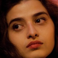 Manal Issa Nackt