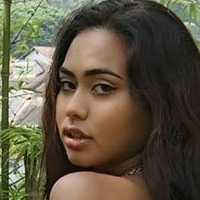 Maureenmanisha Nackt