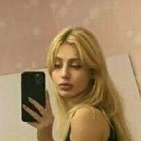 mee_zee Nackt