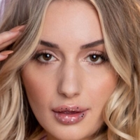 Milan Rose Nackt