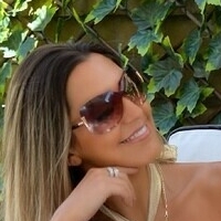 Miss V Nackt