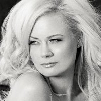 Monique Sluyter Nackt