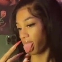 MswetwetBanks Nackt