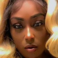 mzstrawberryhenny Nackt