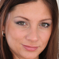 Nadine J Nackt