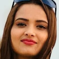 Neelam Giri Nackt