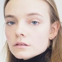 Nimue Smit Nackt
