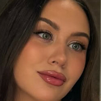 Ninas OnlyFans gesucht Nackt