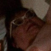 Nola Hand Nackt
